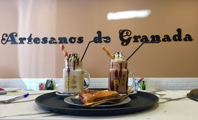 Foto de Cafeteria Pasteleria Artesanos de Granada