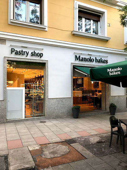 Manolo Bakes