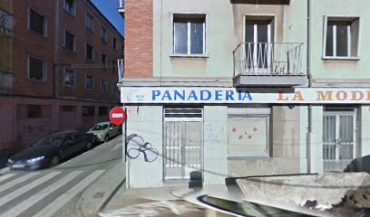 Panadería Pastelería La Moderna S L