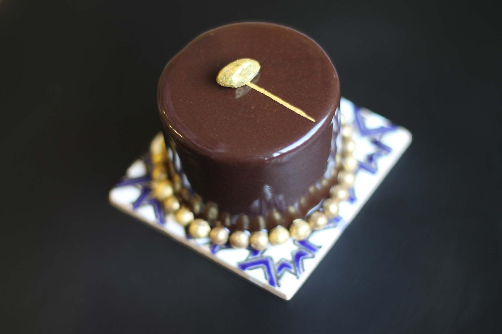 Criolla, bocado en chocolate de Manu Jara Criolla, bocado en chocolate de Manu Jara