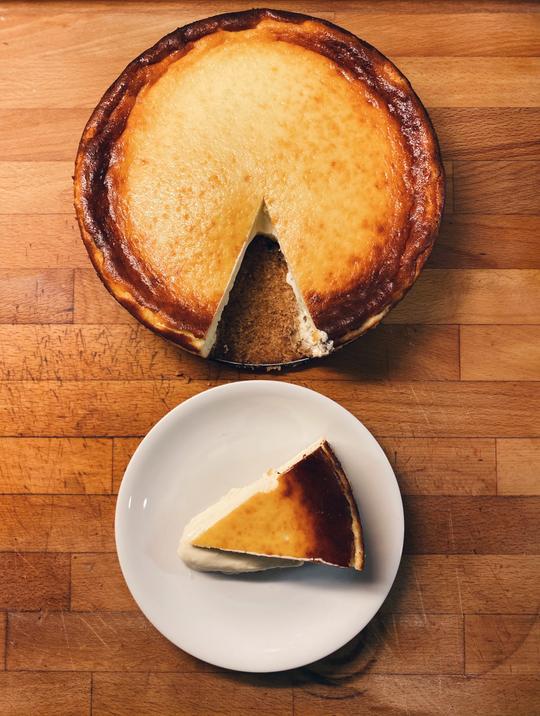 Tarta de queso de Luna & Wanda, pastelería tendencia de Madrid 